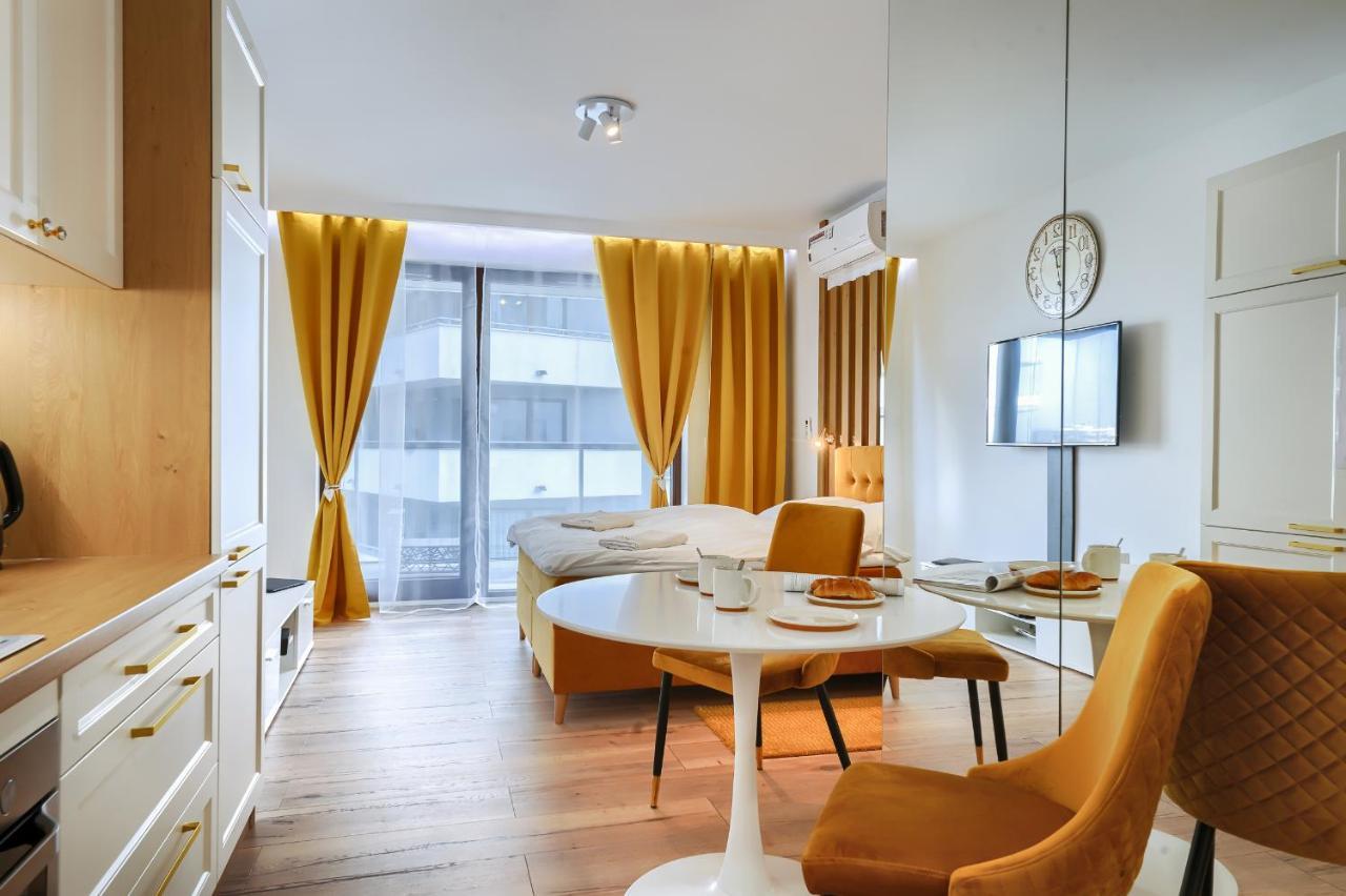 Wola Luxury Stay Warschau Exterior foto