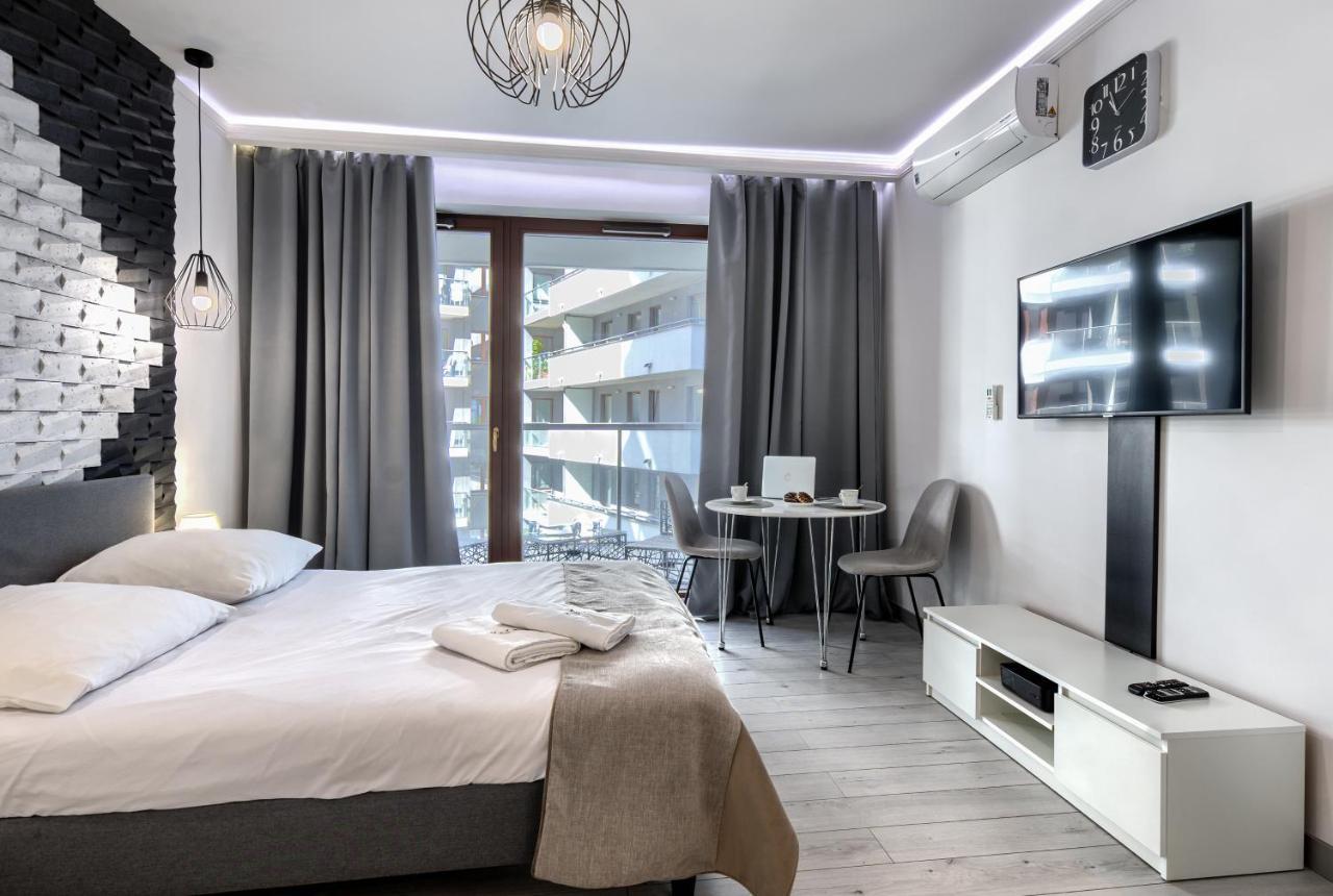 Wola Luxury Stay Warschau Exterior foto