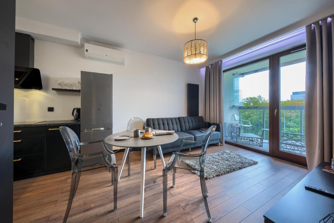 Wola Luxury Stay Warschau Exterior foto