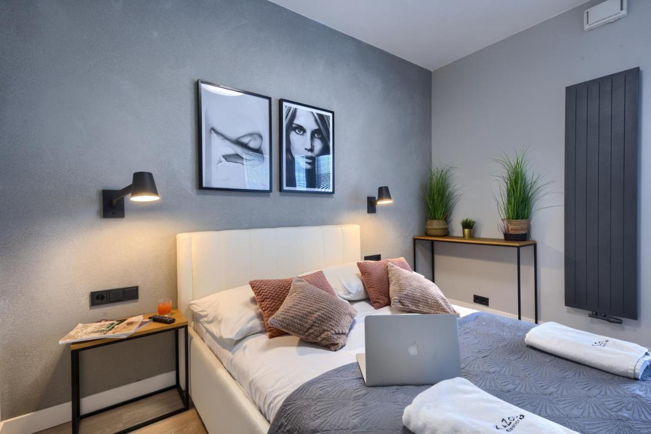 Wola Luxury Stay Warschau Exterior foto
