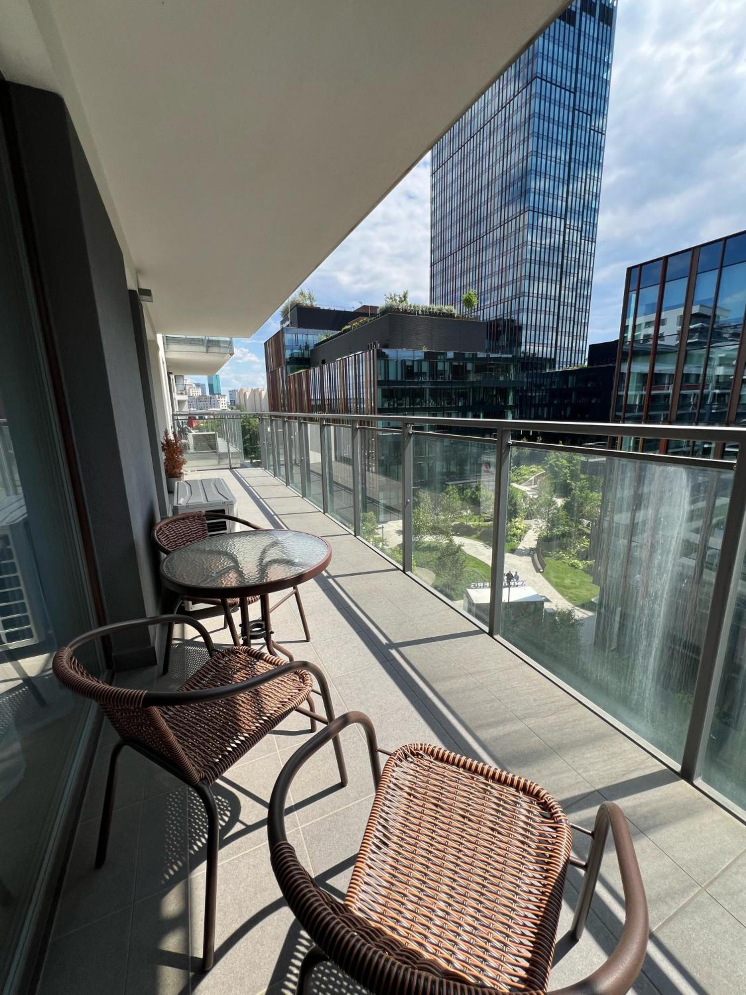 Wola Luxury Stay Warschau Exterior foto